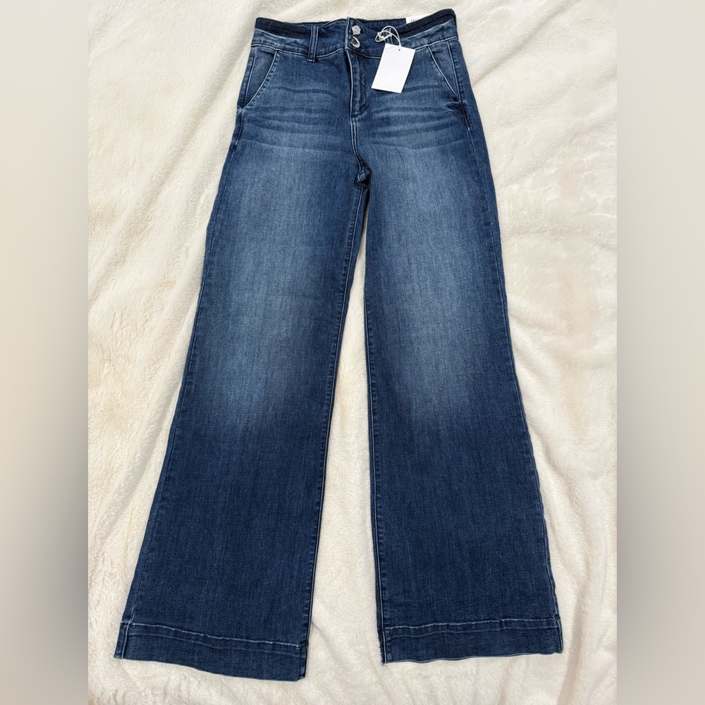 NWT Sneak Peak Wide leg Jeans 26
